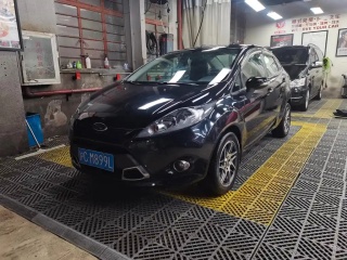 FORD FIESTA 2010