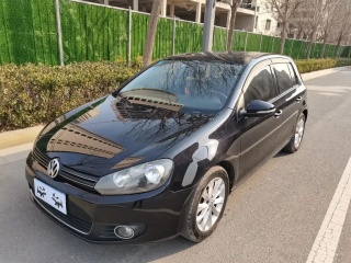 VOLKSWAGEN GOLF 2012