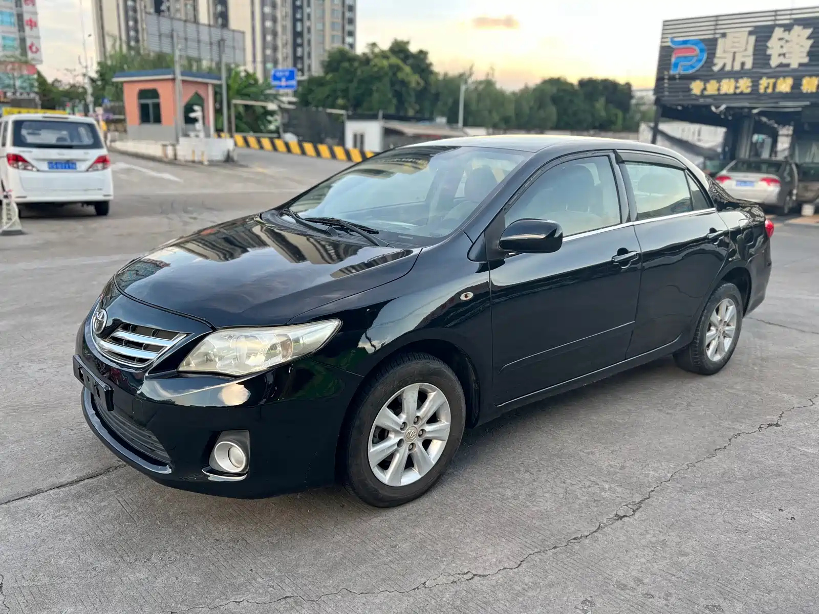TOYOTA COROLLA 2011