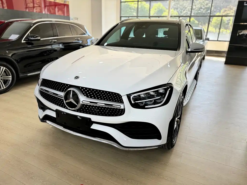 MERCEDES BENZ GLC 2022